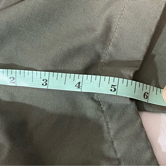 LAND’S END - SIZE 40 - KHAKI GREEN - TRADITIONAL FIT  - FRONT PLEATS - B9 - Picture 8 of 10